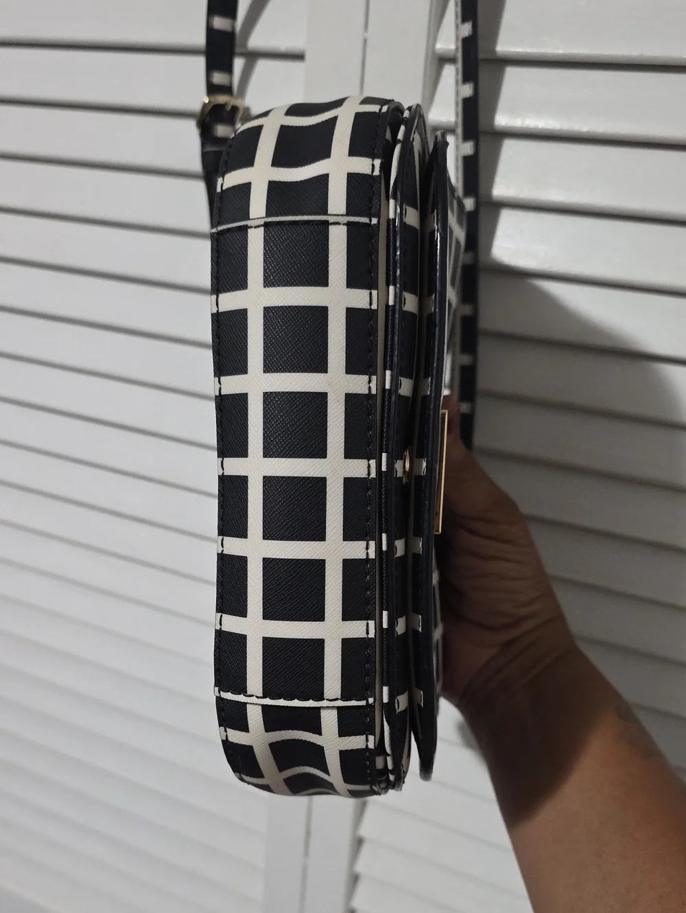 KATE SPADE LAUREL WAY CARSEN CROSSBODY BAG EXCELLENT USED CONDITION